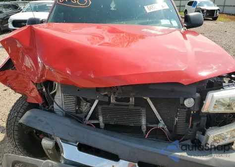 2004 Chevrolet Silverado K2500 Heavy Duty z USA, uszkodzony, nr VIN 1GCHK29204E259853